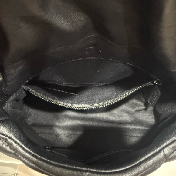 Saint Laurent Black Quilted Leather Lou Lou toy crossbody bag - Picture 16 of 16